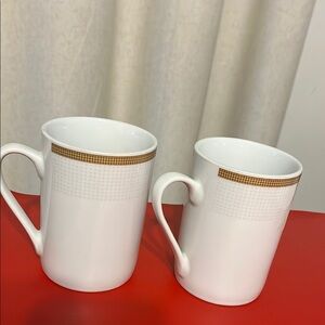 Bella Lusc Elegant White and Gold Mugs set of 2